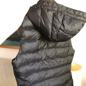 MD Down Black Vest